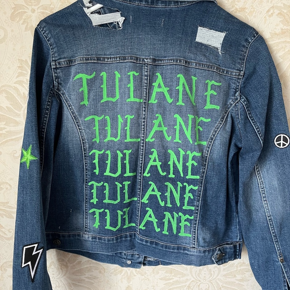 Tulane distressed denim jacket 💚